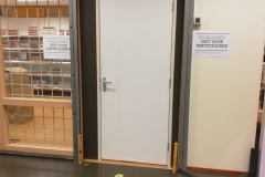 Rookwaren afdeling afsluiten.